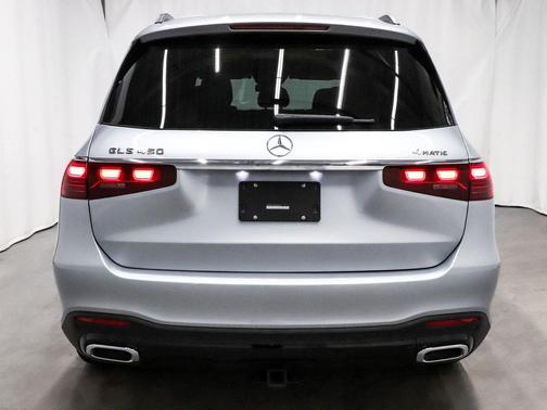 2025 Mercedes-Benz GLS 450 4MATIC