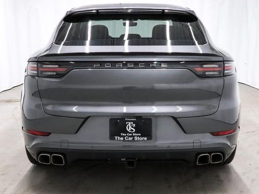 2022 Porsche Cayenne Turbo