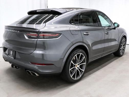 2022 Porsche Cayenne Turbo