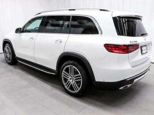 2025 Mercedes-Benz GLS 450 4MATIC