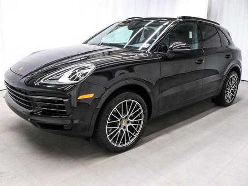 2023 Porsche Cayenne Base