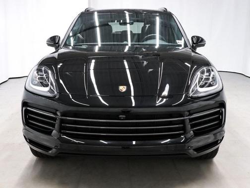 2023 Porsche Cayenne Base