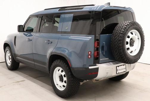 2023 Land Rover Defender 110 Standard