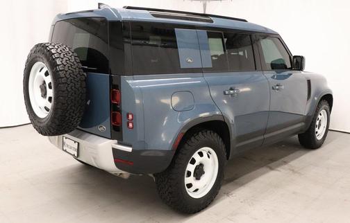 2023 Land Rover Defender 110 Standard