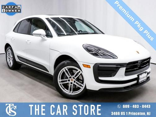 2023 Porsche Macan Base