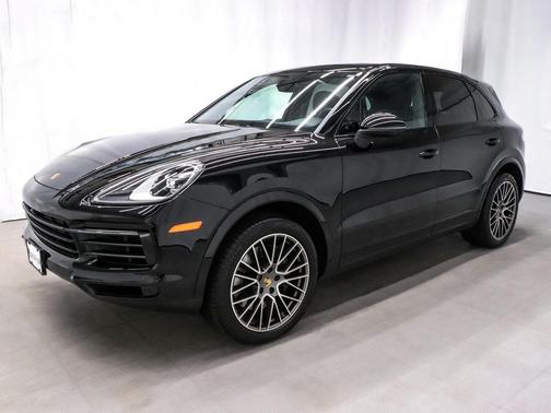 2023 Porsche Cayenne Platinum Edition