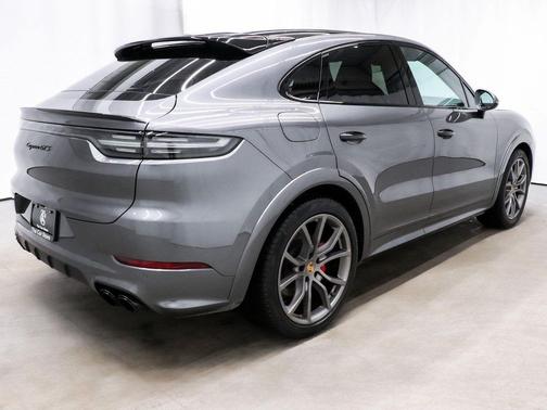 2023 Porsche Cayenne GTS