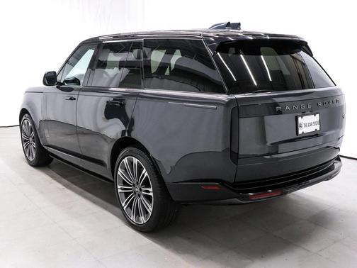 2023 Land Rover Range Rover P530 SE