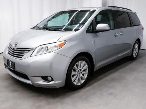 2016 Toyota Sienna XLE Premium