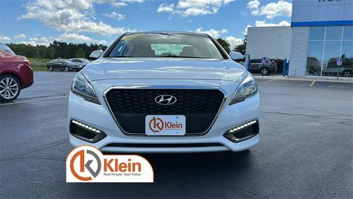 2017 Hyundai SONATA Hybrid SE