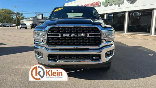 2024 RAM 2500 Big Horn Crew Cab 4x4 6'4' Box