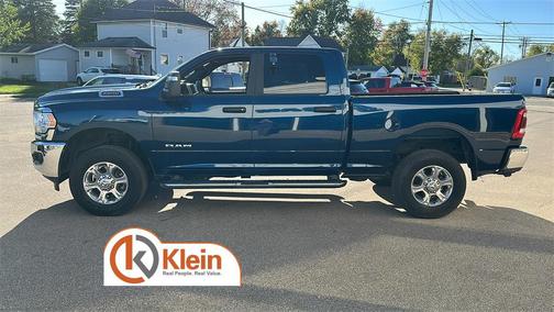 2024 RAM 2500 Big Horn Crew Cab 4x4 6'4' Box