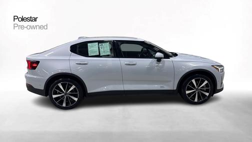 2022 Polestar 2 Long range Dual motor - AWD - Plus,Pilot