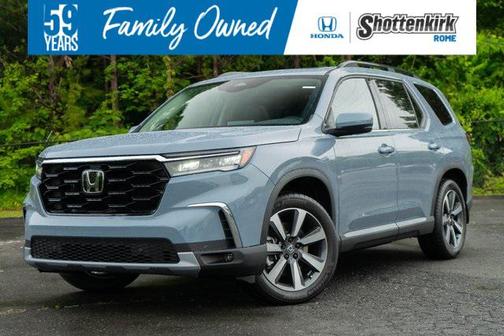 2025 Honda Pilot Touring 8-Passenger