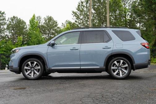 2025 Honda Pilot Touring 8-Passenger