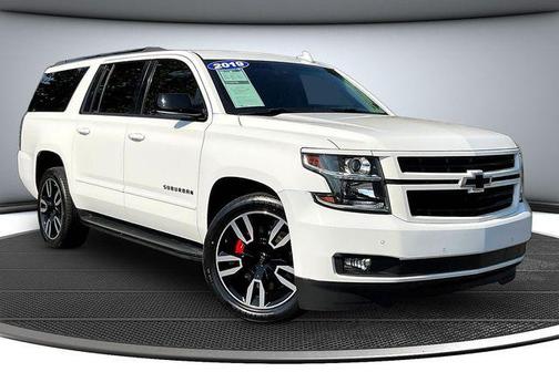 Summit White 2019 Chevrolet Suburban Premier