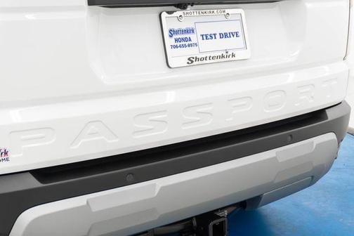 Platinum White Pearl 2026 Honda Passport AWD RTL Towing