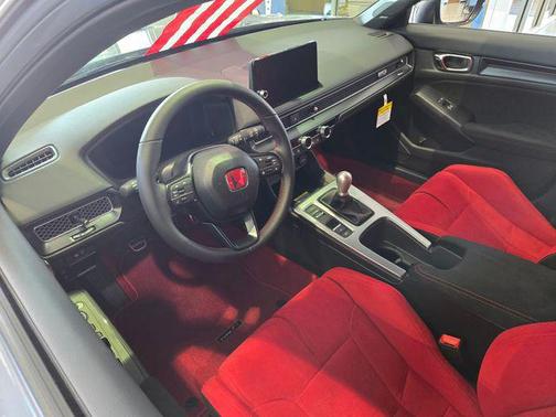Sonic Gray Pearl 2026 Honda Civic Type R