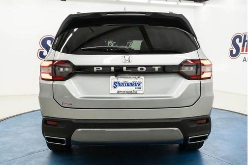 Solar Silver Metallic 2026 Honda Pilot EX-L