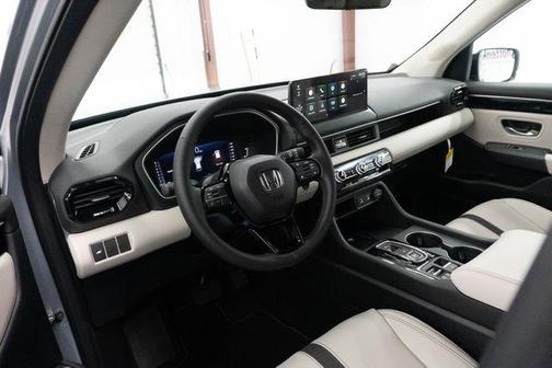 Solar Silver Metallic 2026 Honda Pilot EX-L