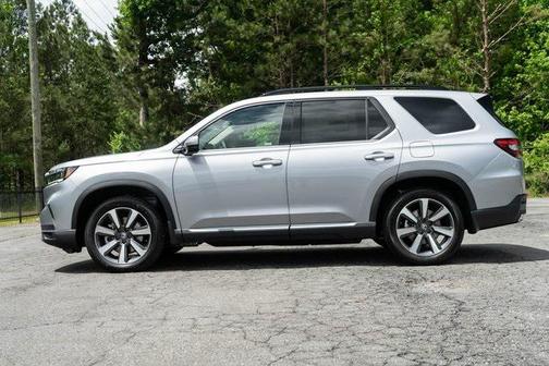 2025 Honda Pilot Touring 8-Passenger