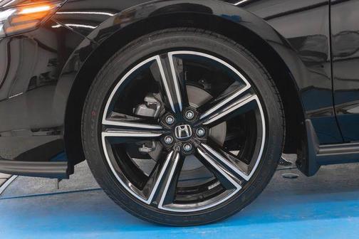 Crystal Black Pearl 2026 Honda Accord SE