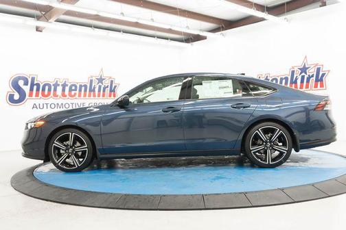Canyon River Blue Metallic 2026 Honda Accord SE