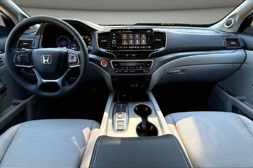 Platinum White Pearl 2026 Honda Ridgeline RTL