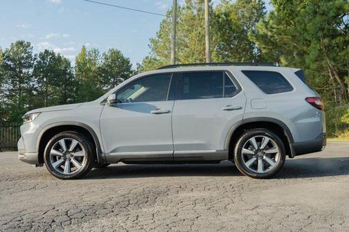 2025 Honda Pilot Touring 8-Passenger
