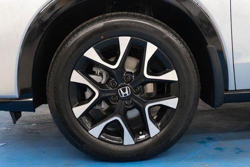 Solar Silver Metallic 2026 Honda HR-V EX-L
