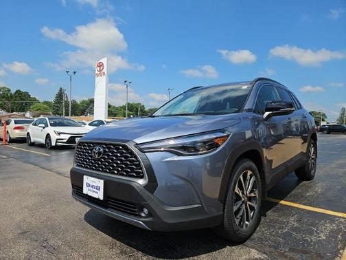 2025 Toyota Corolla Cross XLE