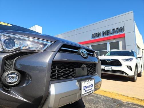2023 Toyota 4Runner TRD Off Road Premium