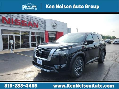 2025 Nissan Pathfinder SL 4WD