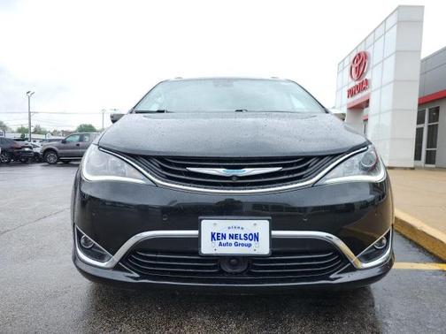 2018 Chrysler Pacifica Hybrid Limited