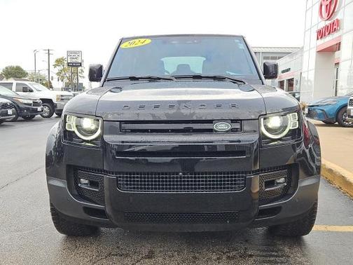 2024 Land Rover Defender 110 P500 SE