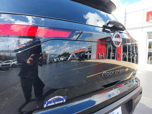 2025 Nissan Pathfinder Rock Creek 4WD