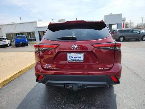 2022 Toyota Highlander XLE