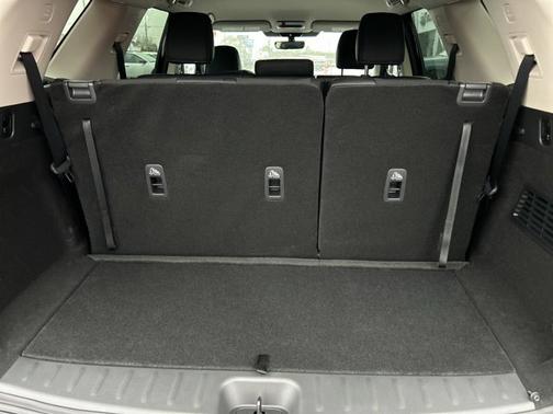 Super Black 2026 Nissan Pathfinder SL