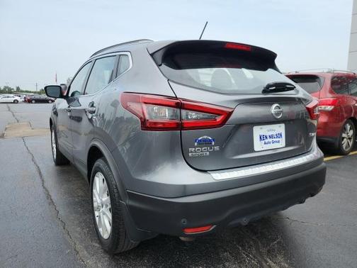 2022 Nissan Rogue Sport SV