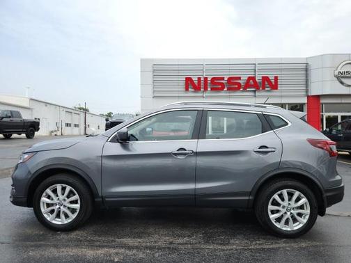 2022 Nissan Rogue Sport SV