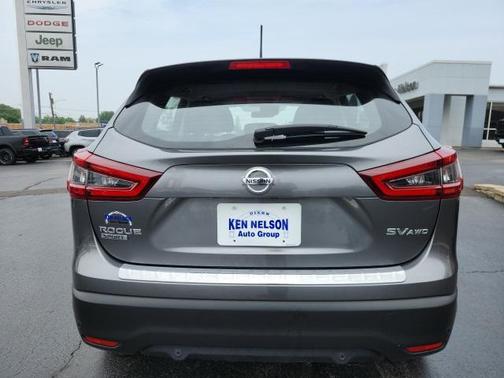 2022 Nissan Rogue Sport SV