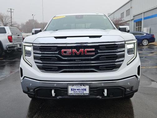 2023 GMC Sierra 1500 SLT