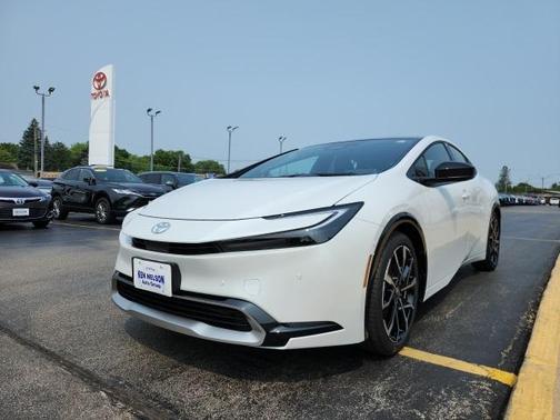 2025 Toyota Prius L