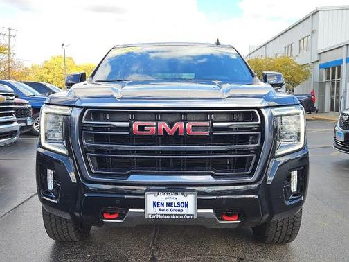 2022 GMC Yukon XL 4WD AT4