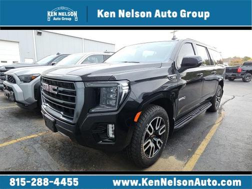 2022 GMC Yukon XL 4WD AT4