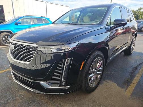 2025 Cadillac XT6 Premium Luxury AWD