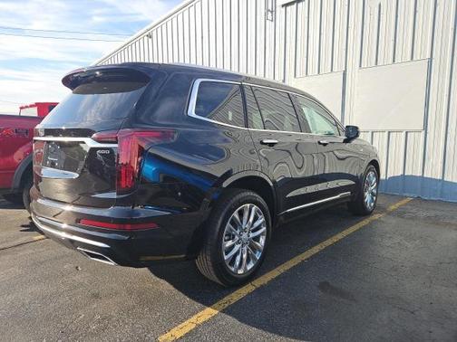 2025 Cadillac XT6 Premium Luxury AWD