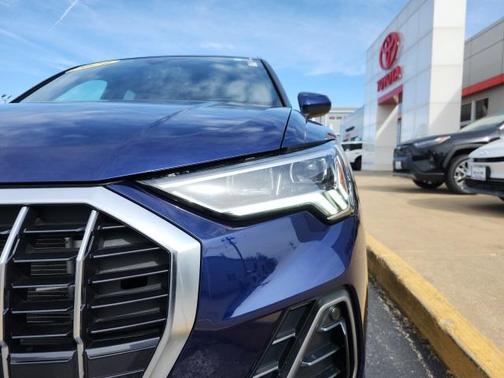 2024 Audi Q3 Premium 45 TFSI S line quattro Tiptronic