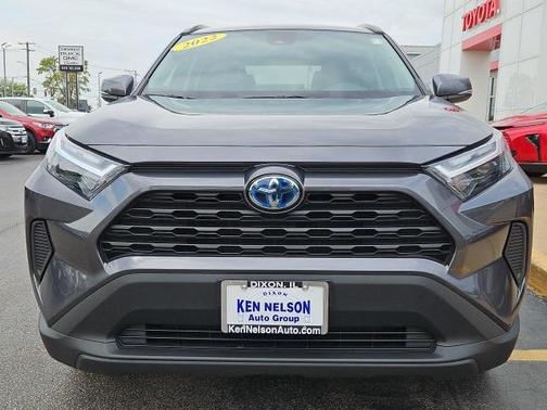 2022 Toyota RAV4 Hybrid XLE