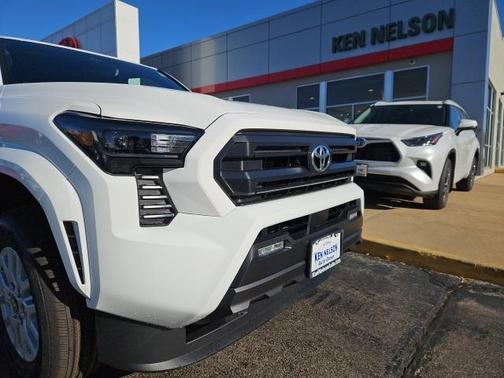 2025 Toyota Tacoma SR5